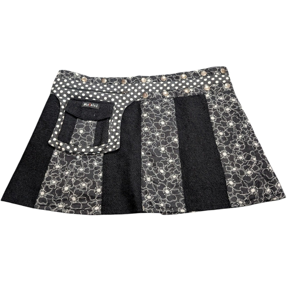 Moshiki Hot Cookie Reversible Wrap Mini Skirt Floral Patchwork Adjustable Black